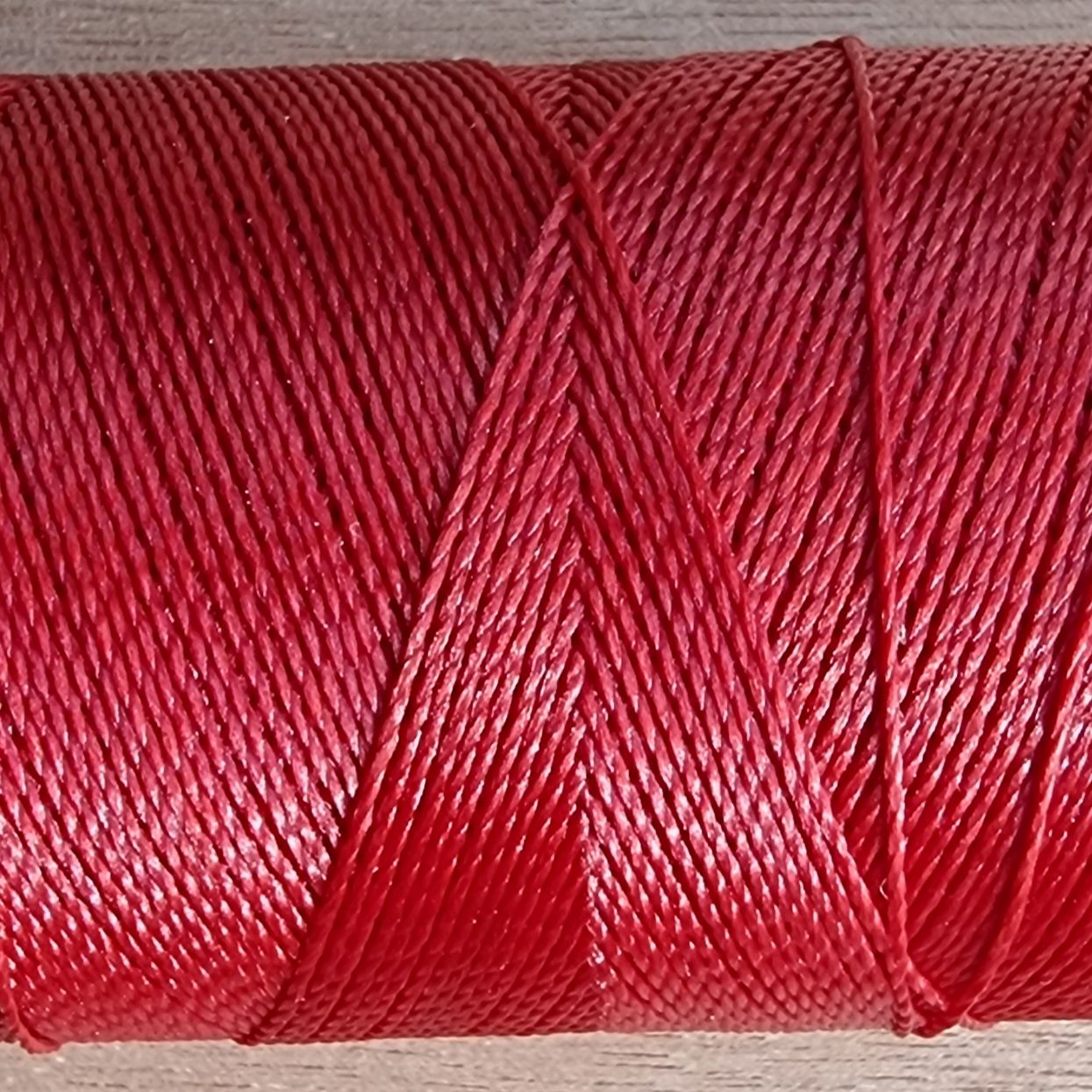 Cor #50 0.5mm 330metre spool of Premium Linhasita 100% Waxed Polyester