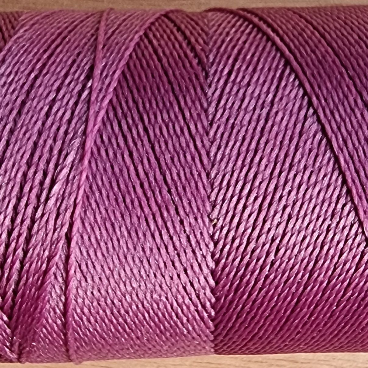 Cor #360 0.5mm 330metre spool of Premium Linhasita 100% Waxed Polyester