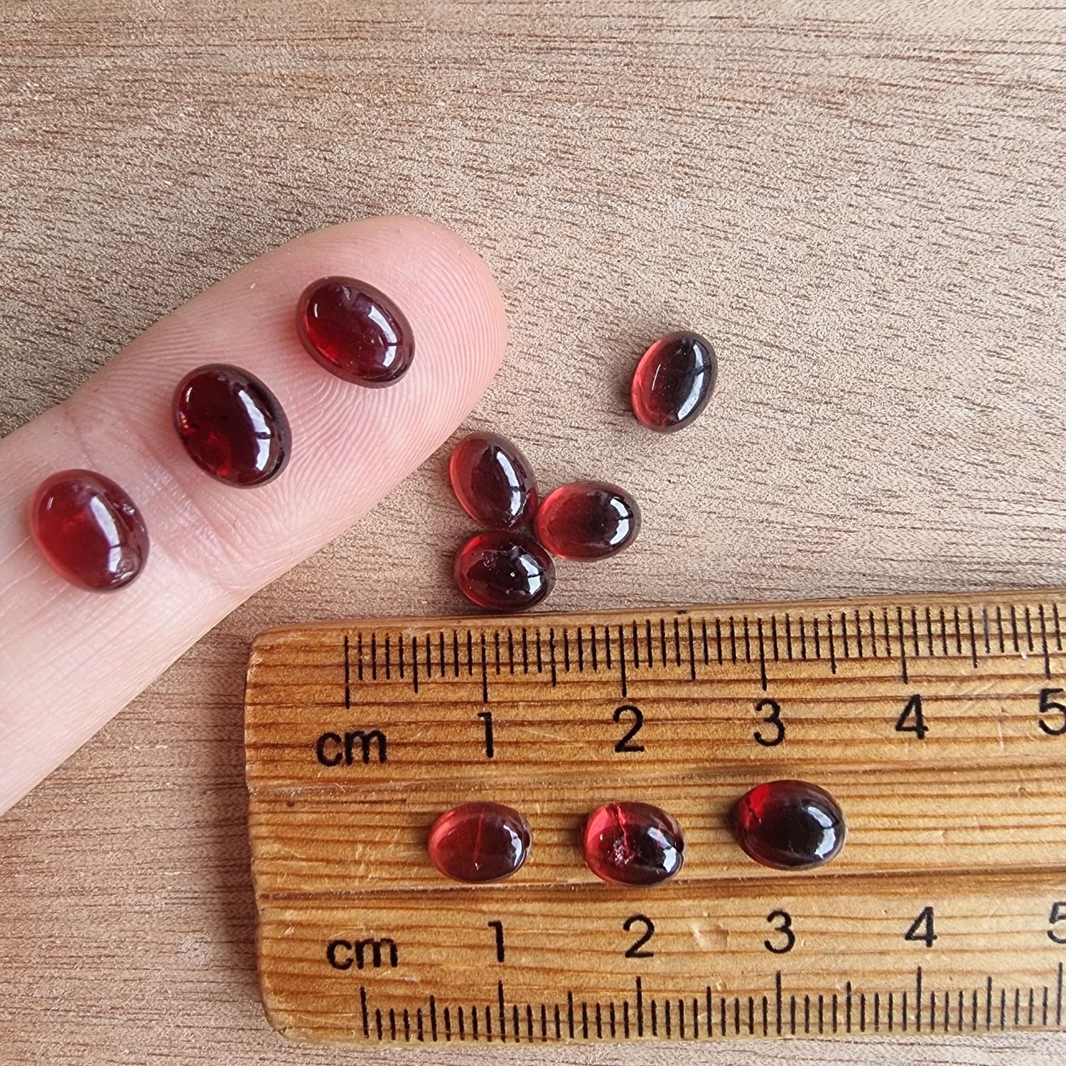 10 x Oval Garnet Mini Flat Back Cabochon Lot / Pendant Lot 3.8gr