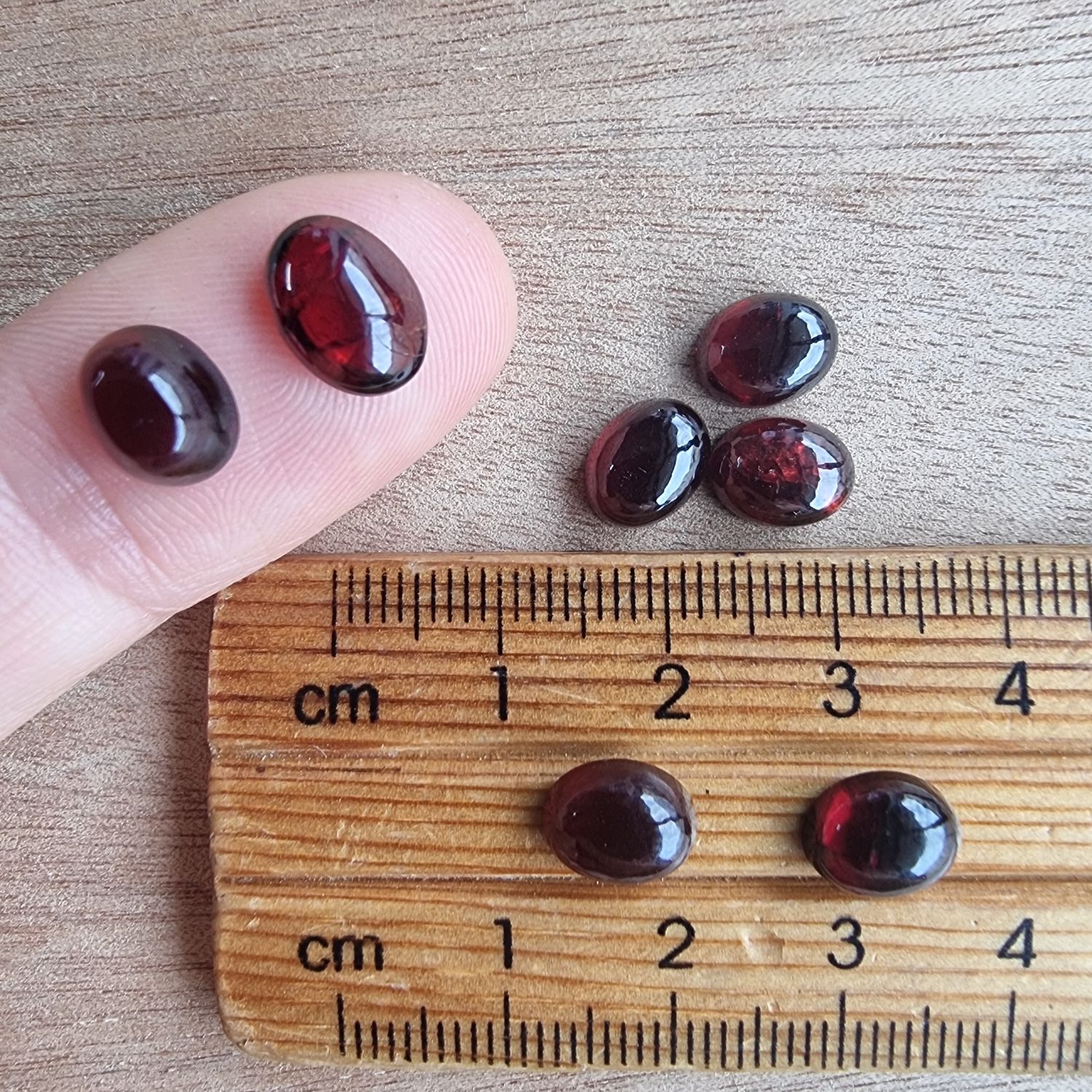 7 x Oval Garnet Mini Flat Back Cabochon Lot / Pendant Lot 3.8gr
