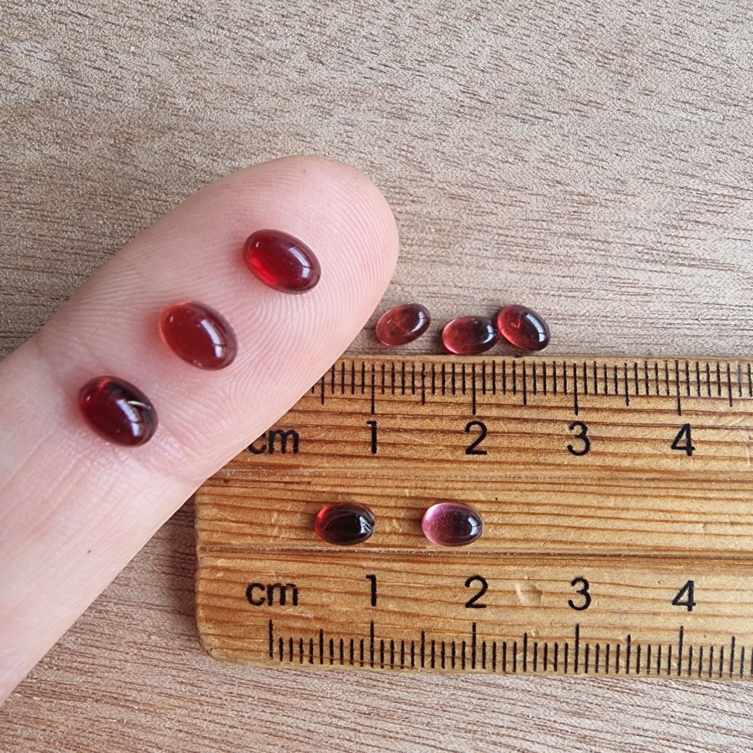 8 x Oval Garnet Mini Flat Back Cabochon Lot / Pendant Lot 1.2gr