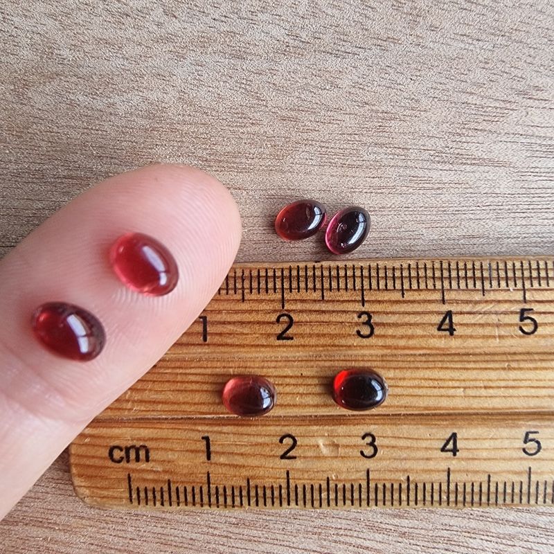 6 x Oval Garnet Mini Flat Back Cabochon Lot / Pendant Lot 1.5gr