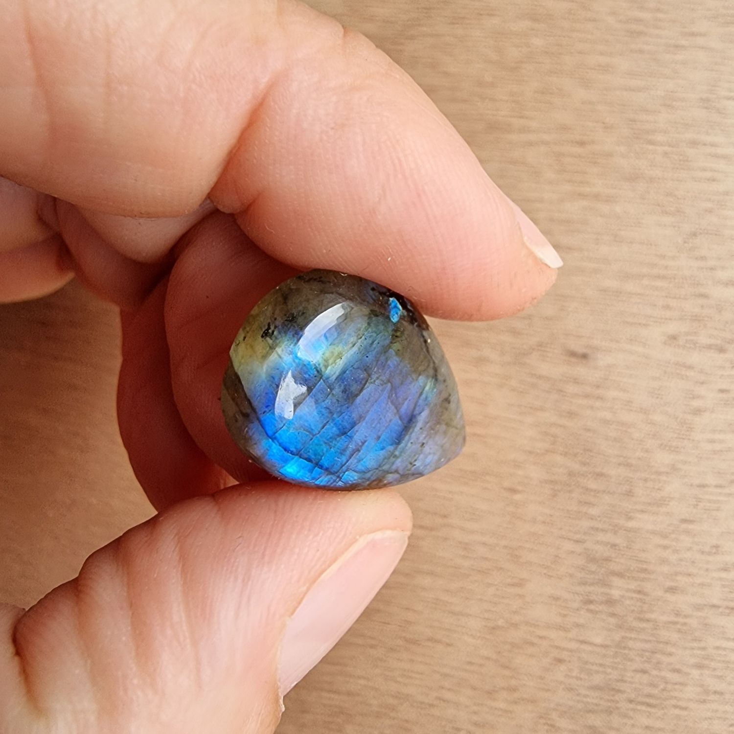 Labradorite Cabochon / Pendant for jewelry making or diy craft projects 4.5gr