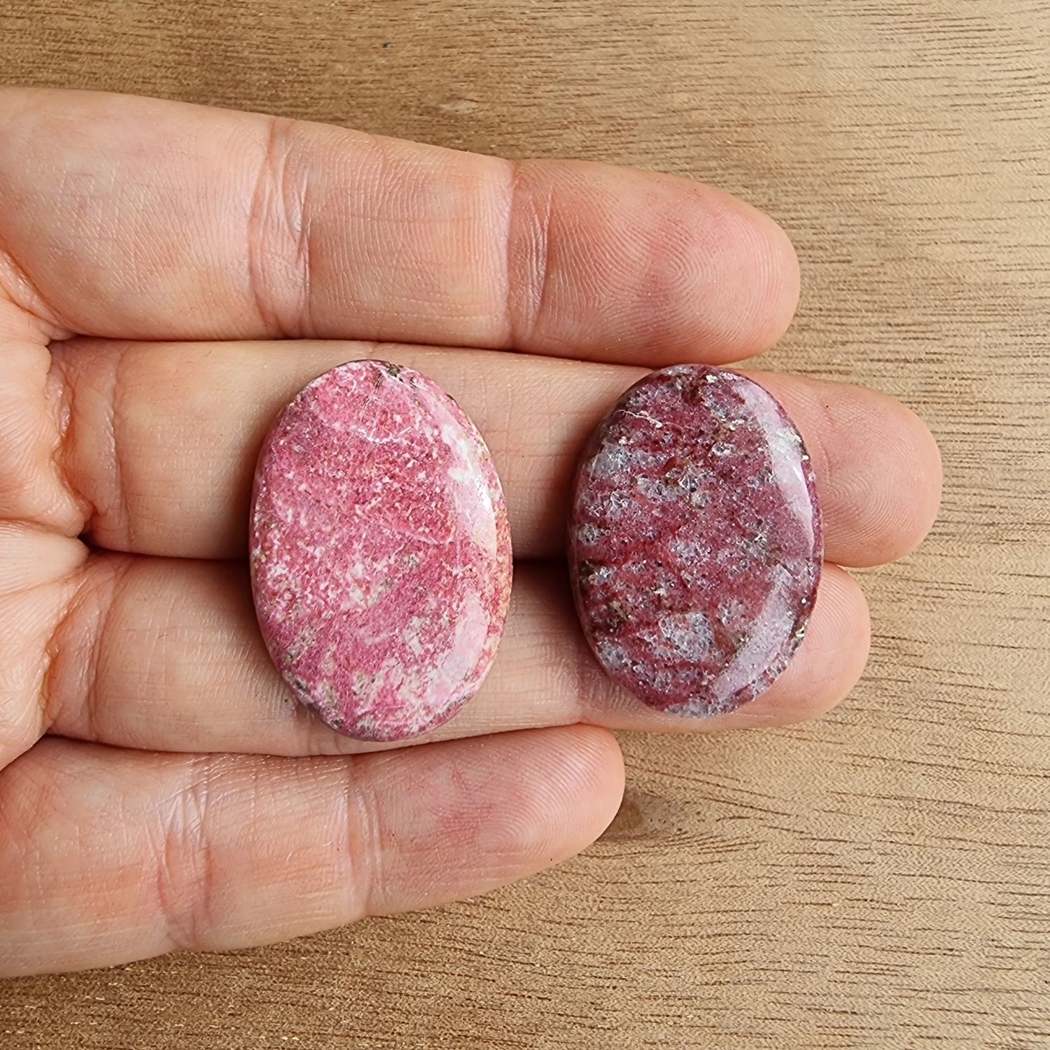 Thulite Cabochon Lot / Pendant Lot for jewelry making or diy craft projects 13.3gr