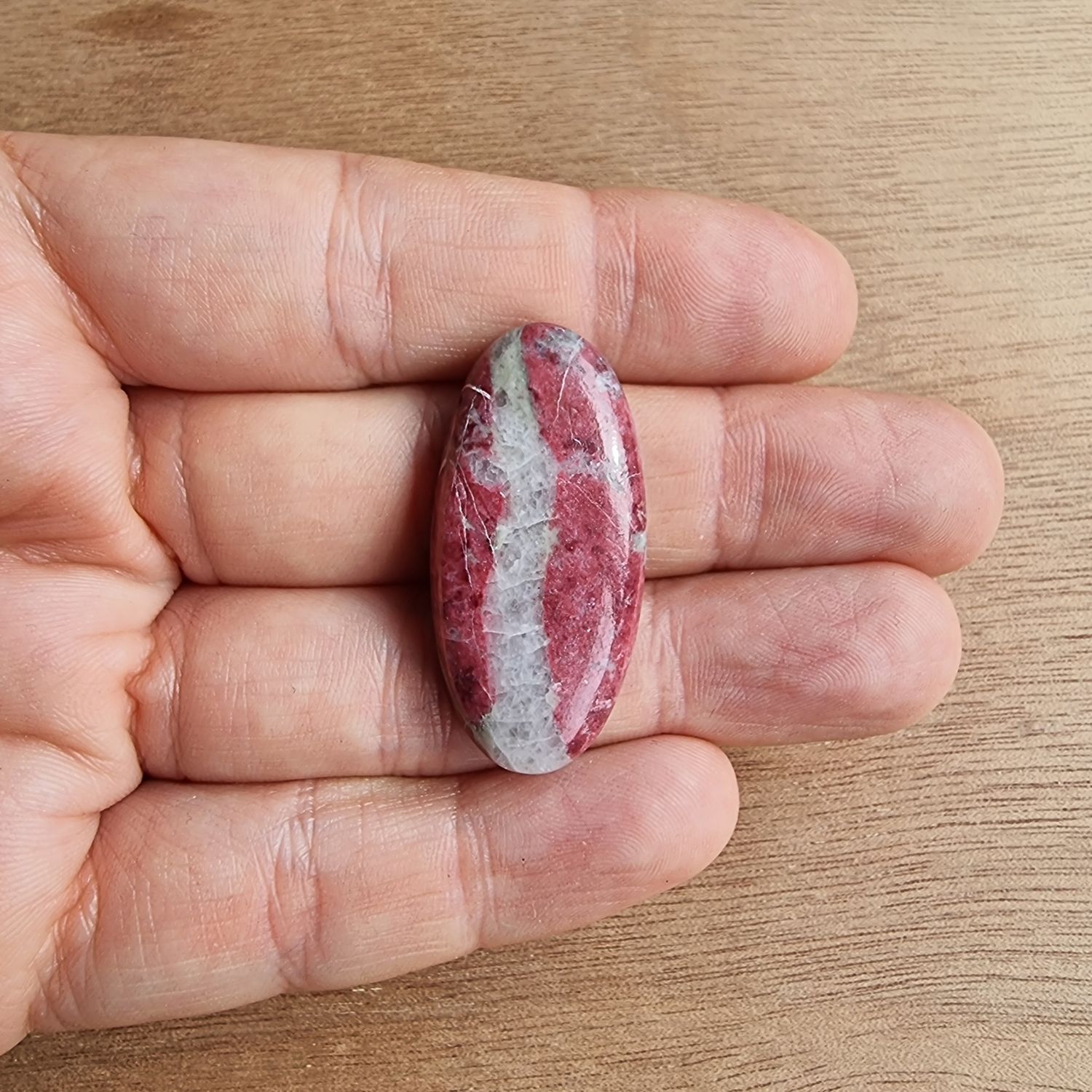Thulite Cabochon / Pendant for jewelry making or diy craft projects 8.9gr