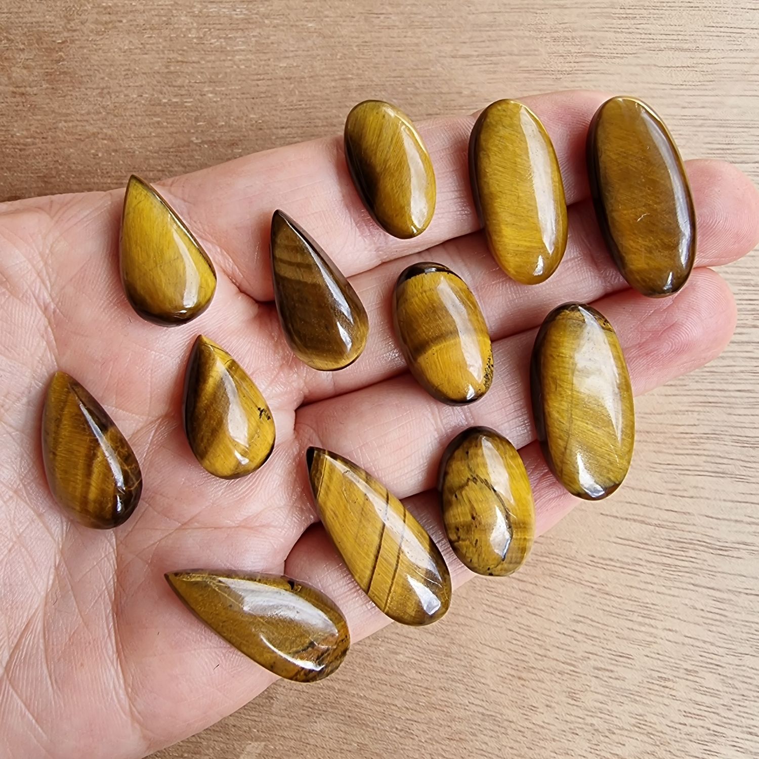 Golden Tiger Eye Cabochon Lot / Pendant Lot for jewelry making or diy craft projects 42gr