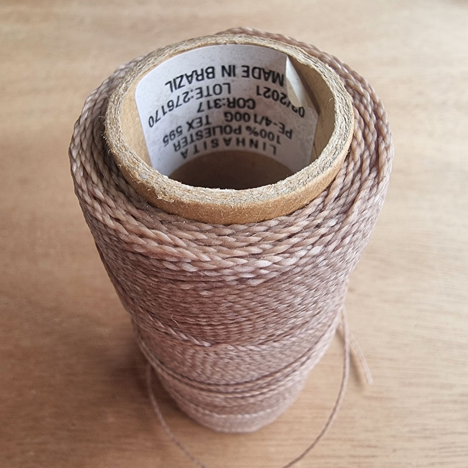 Cor #317 1mm Waxed Linhasita Thread 170m Spool