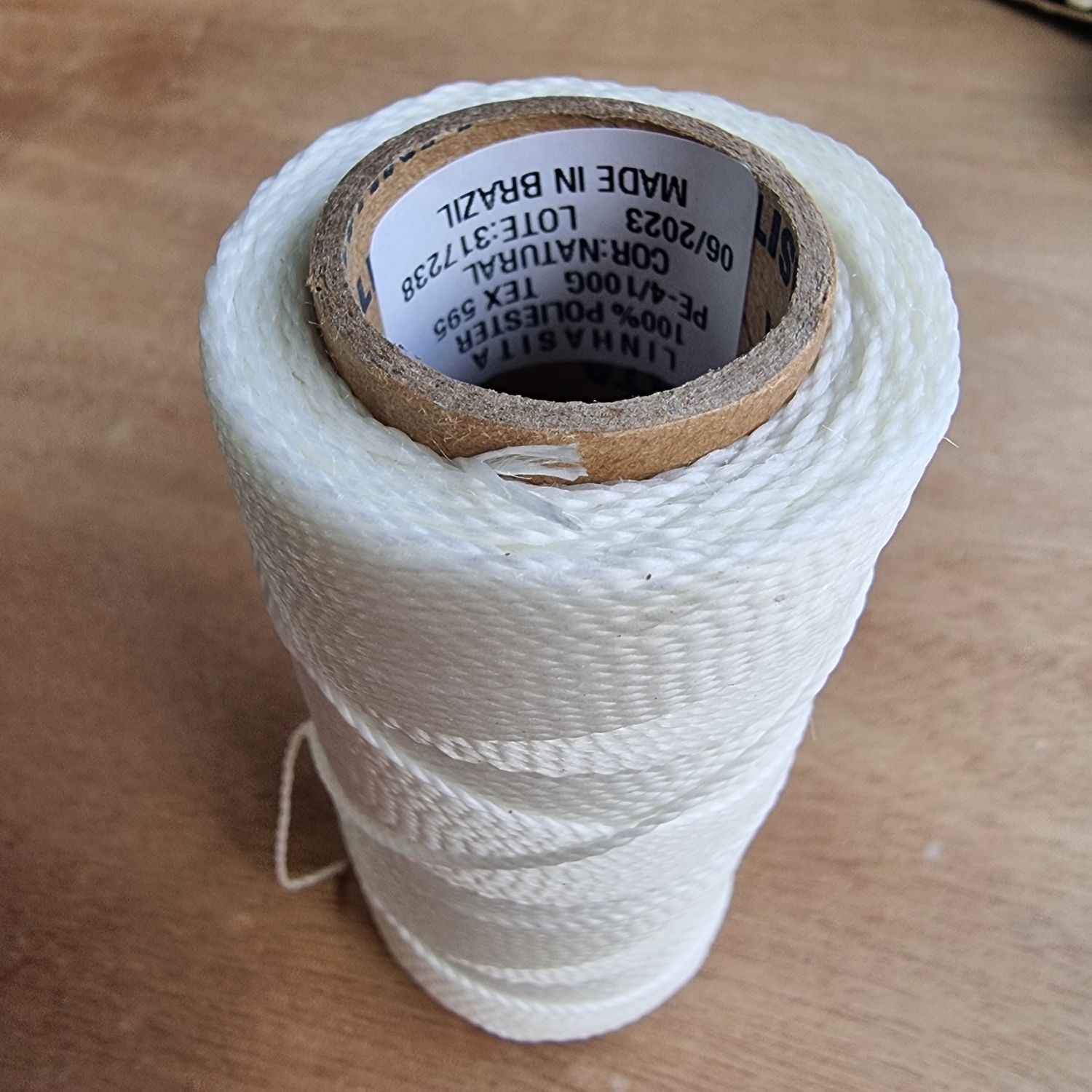 Cor #NATURAL 1mm Waxed Linhasita Thread 170m Spool