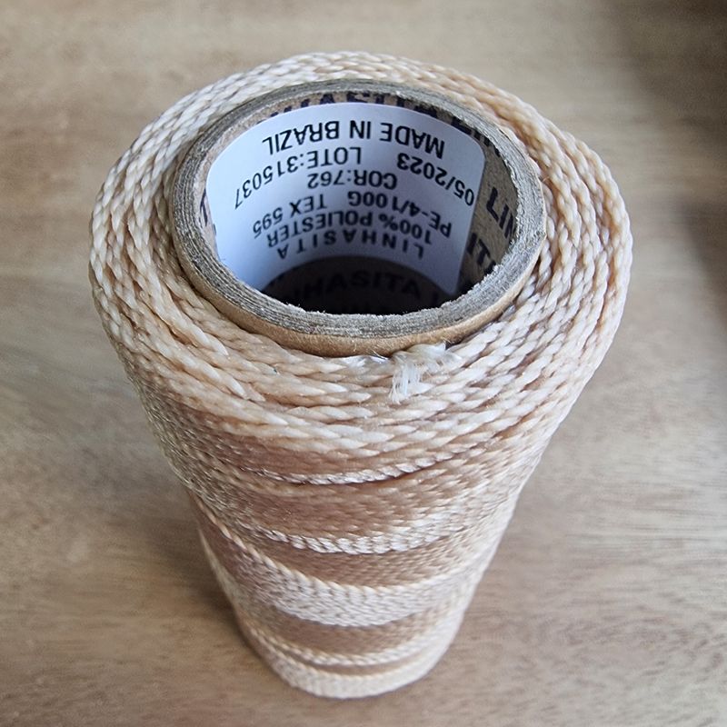 Cor #762 1mm Waxed Linhasita Thread 170m Spool - BUTTER CREAM