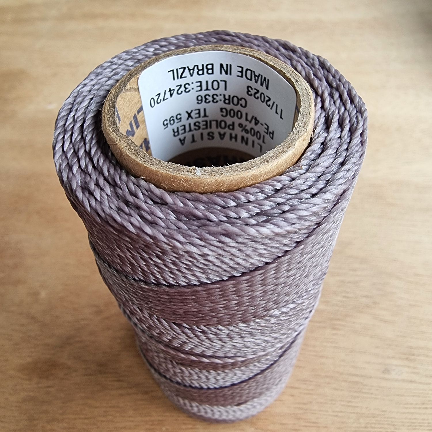 Cor #336 1mm Waxed Linhasita Thread 170m Spool - GREY TONE