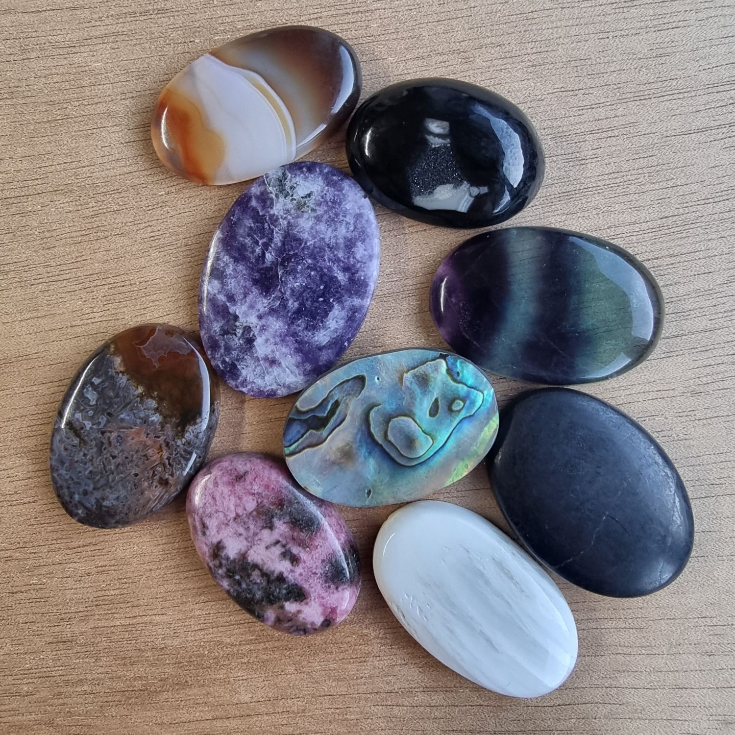 Mixed Crystals Cabochon Lot / Pendant Lot for jewelry making or diy craft projects 75.7gr