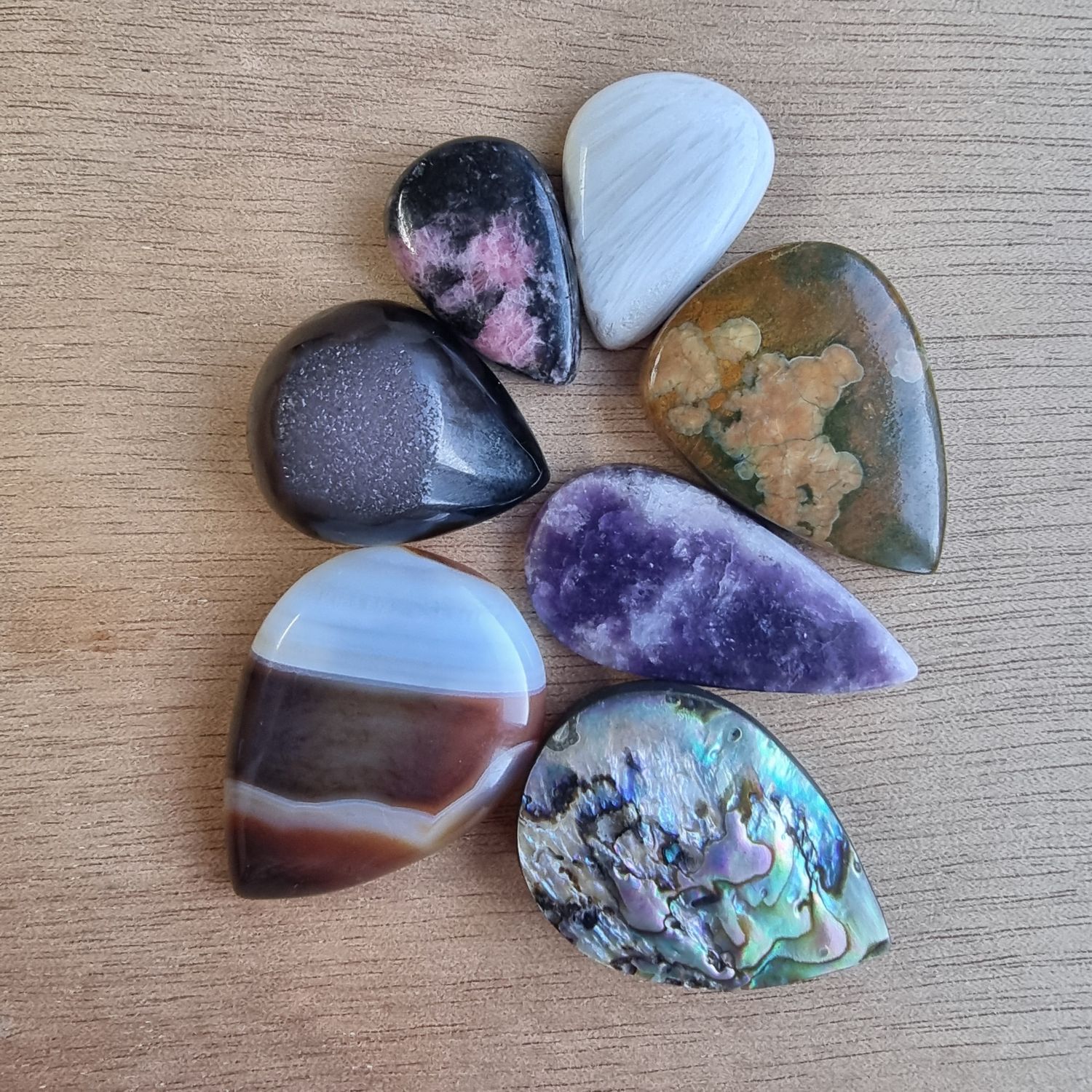 Mixed Crystals Cabochon Lot / Pendant Lot for jewelry making or diy craft projects 41.8gr