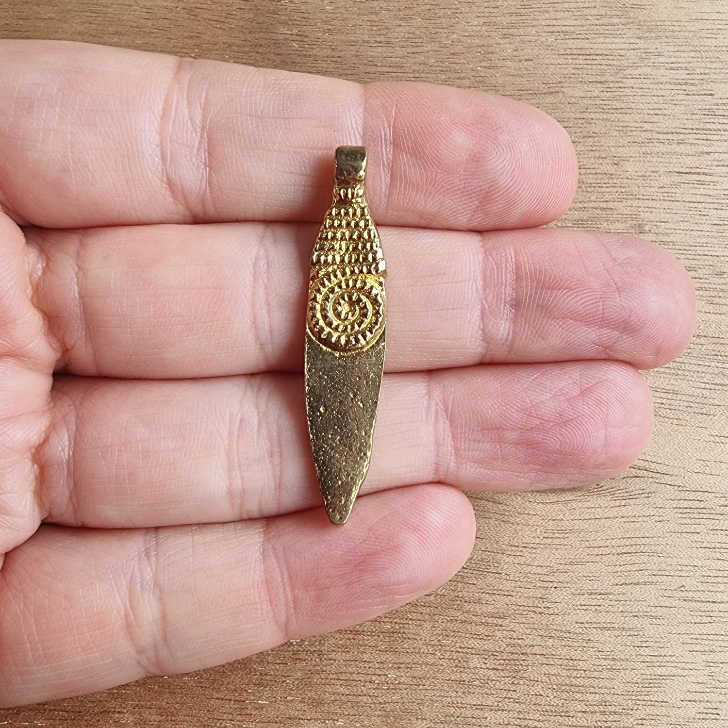 Solid Brass Accent Pendant for Macrame Jewelry – NZ Craft Supplies