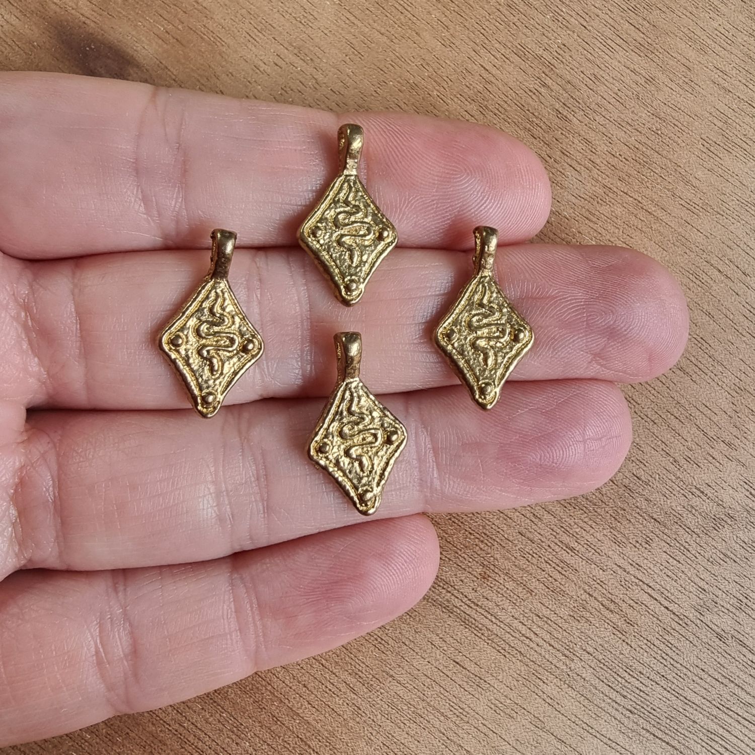 Serpent Solid Brass Accent Beads for Macrame Jewelry – NZ Craft Supplies