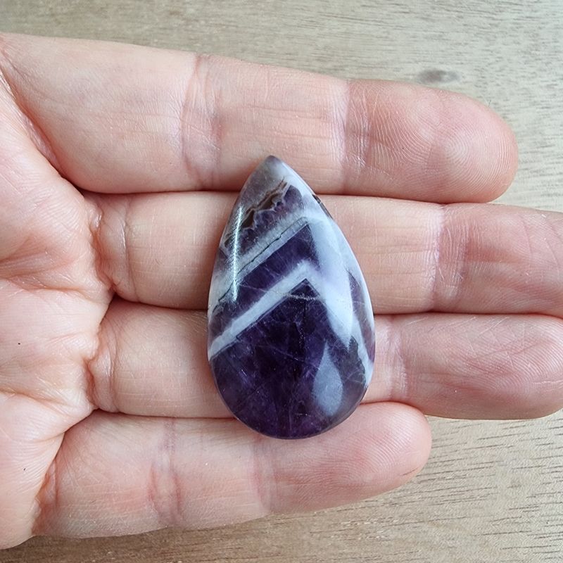 Chevron Amethyst Cabochon / Pendant for jewelry making or diy craft projects 9.4gr