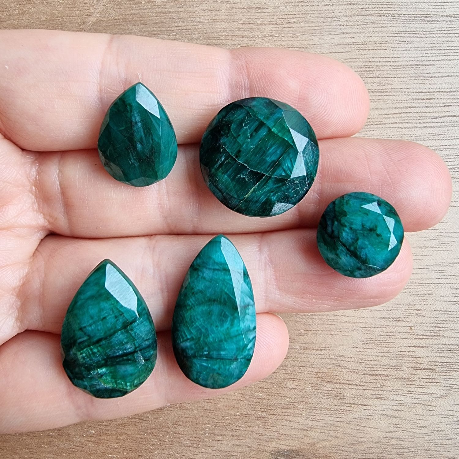Dyed Faceted Emerald Cabochon Lot / Pendant Lot for jewelry making or diy craft projects 17.6gr