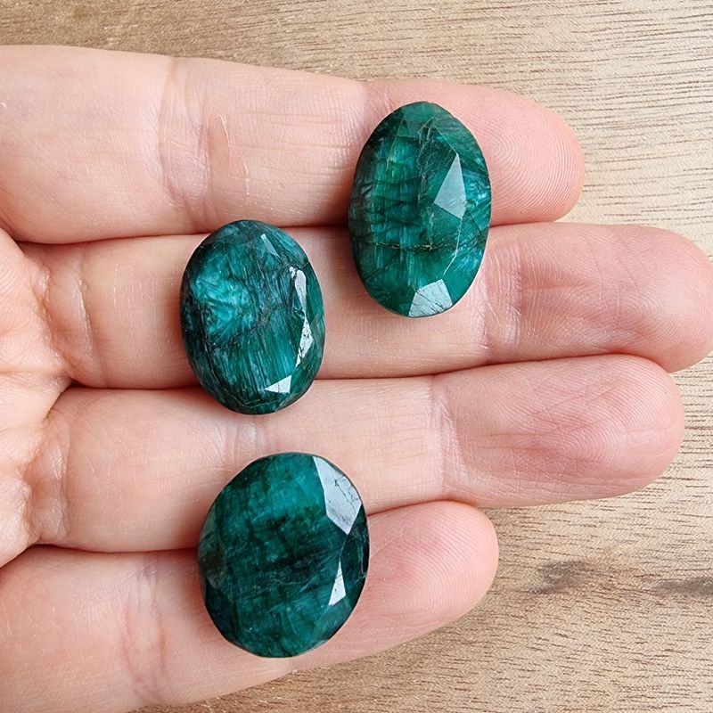 Dyed Faceted Emerald Cabochon Lot / Pendant Lot for jewelry making or diy craft projects 12gr