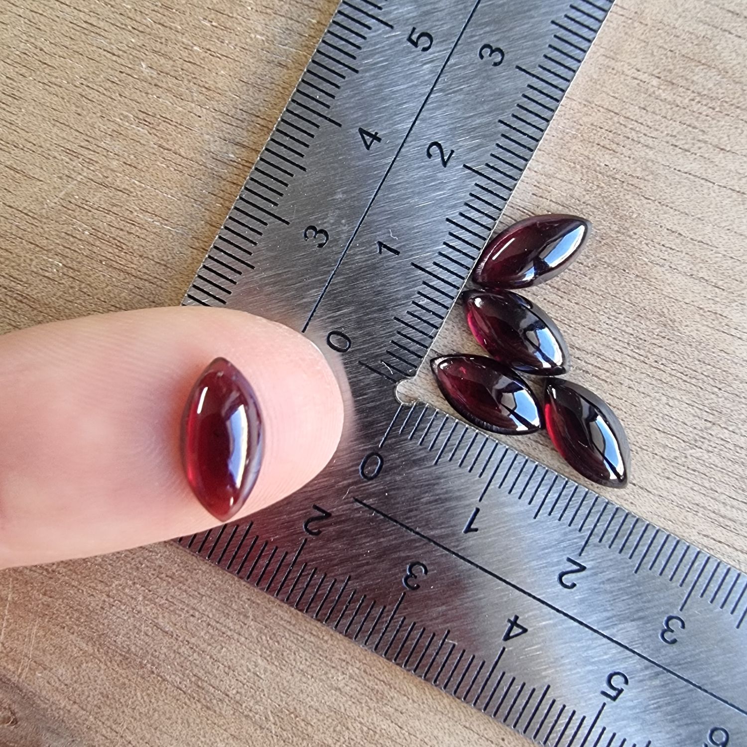 Garnet Cabochon Lot / Pendant Lot for jewelry making or diy craft projects 2.5gr