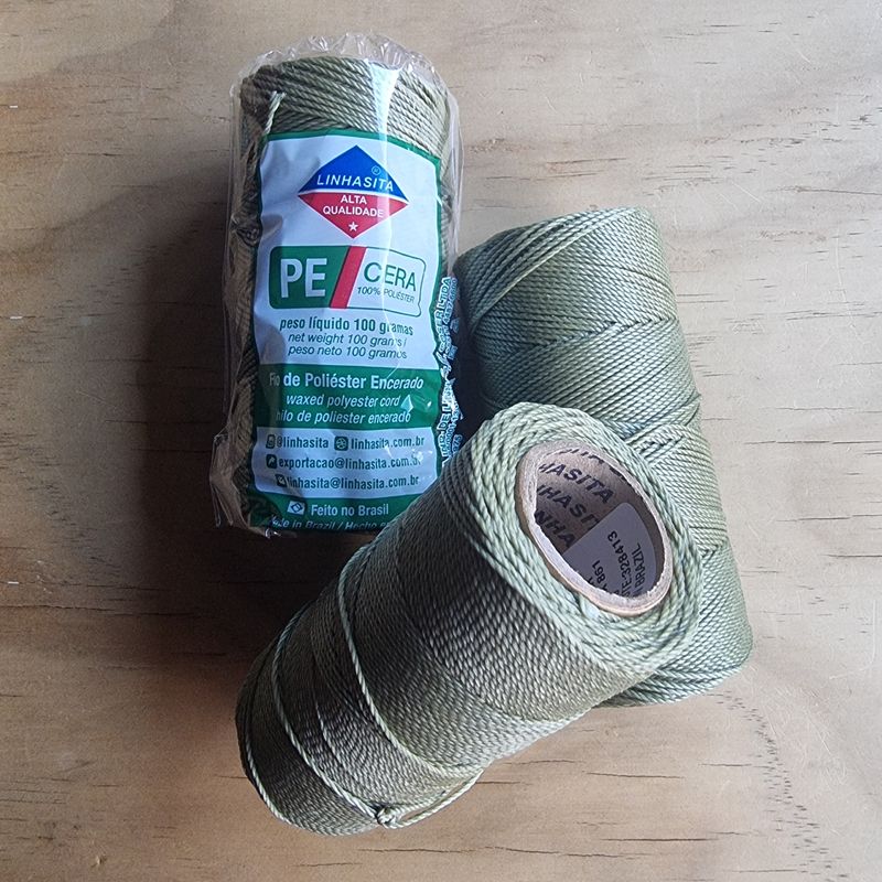 Cor #90 1.5mm Waxed Linhasita Thread FULL 128metre Spool Cor #90 1.5mm Waxed Linhasita Thread FULL 128metre Spool