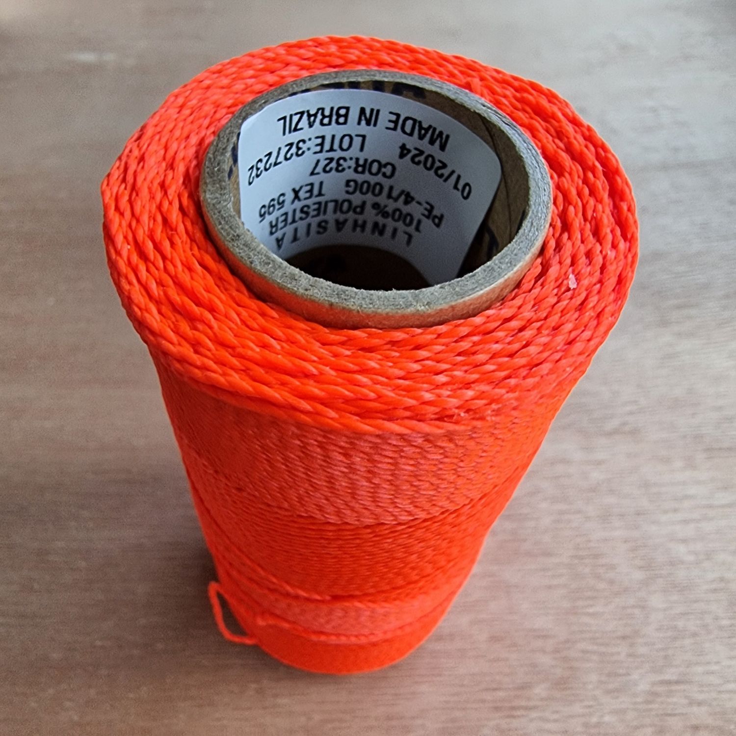 Cor #327 1mm Waxed Linhasita Thread 170m Spool