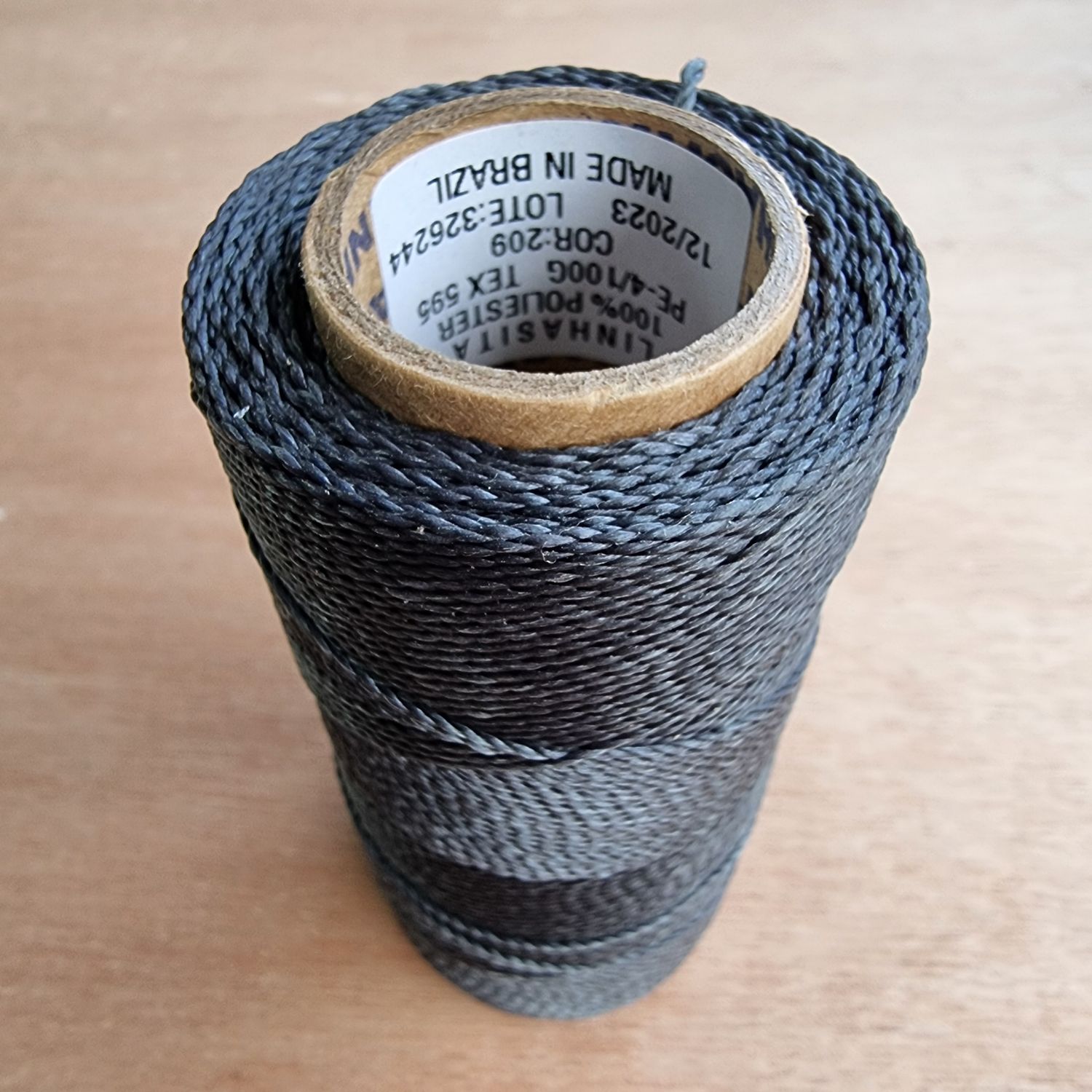 Cor #209 1mm Waxed Linhasita Thread 170m Spool