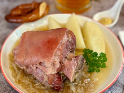 Eisbein/ Stewed Pork Knuckle/北德水煮豬腳
