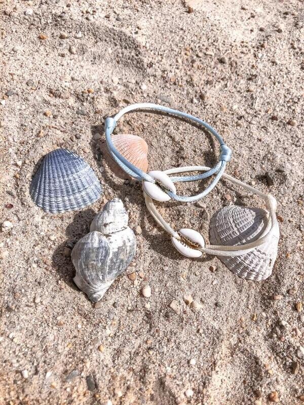 Shell satin bracelet