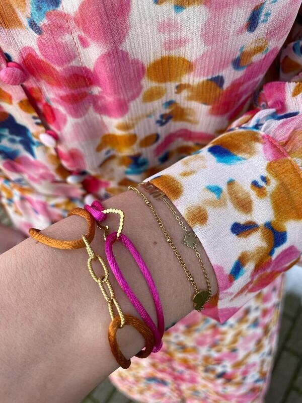 Small chain bracelet