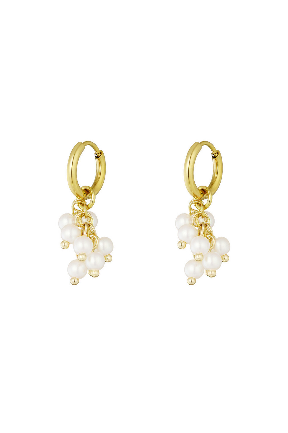 Pearly earrings