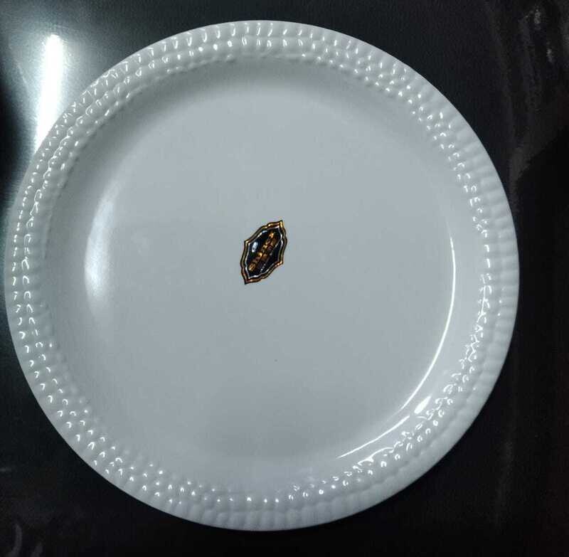 WHITE MALAMINE STEP QUARTER PLATE