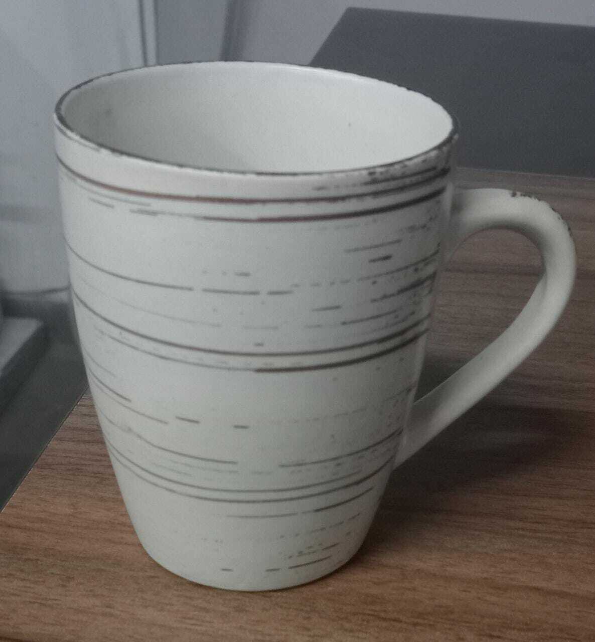 CERAMIC MUG