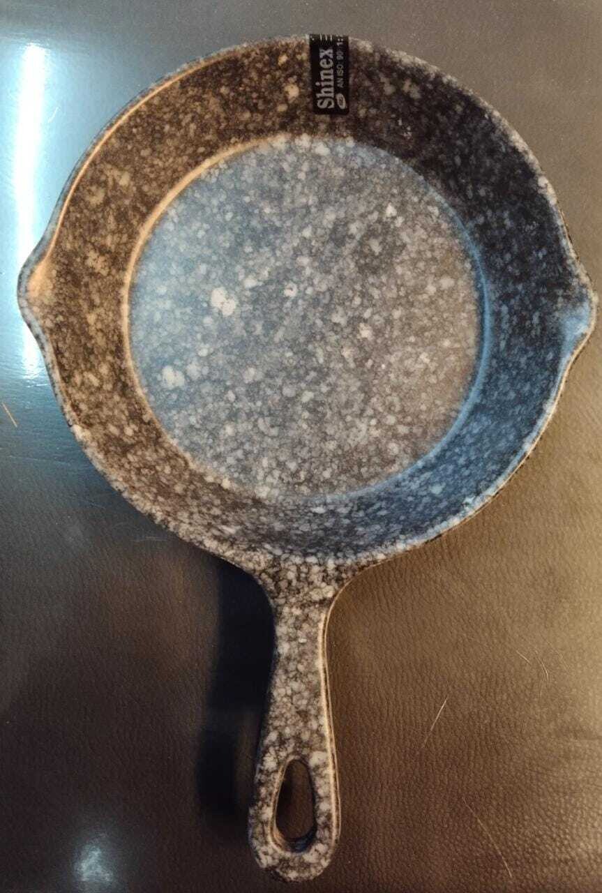 BLACK MARBLE SMALL FRYPAN PLATTER