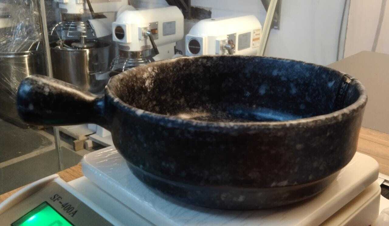 BLACK MARBLE WOK POT PLATTER