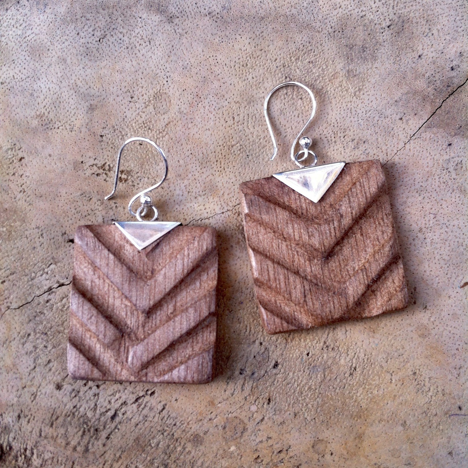 YANESHA SQUARE EARRINGS