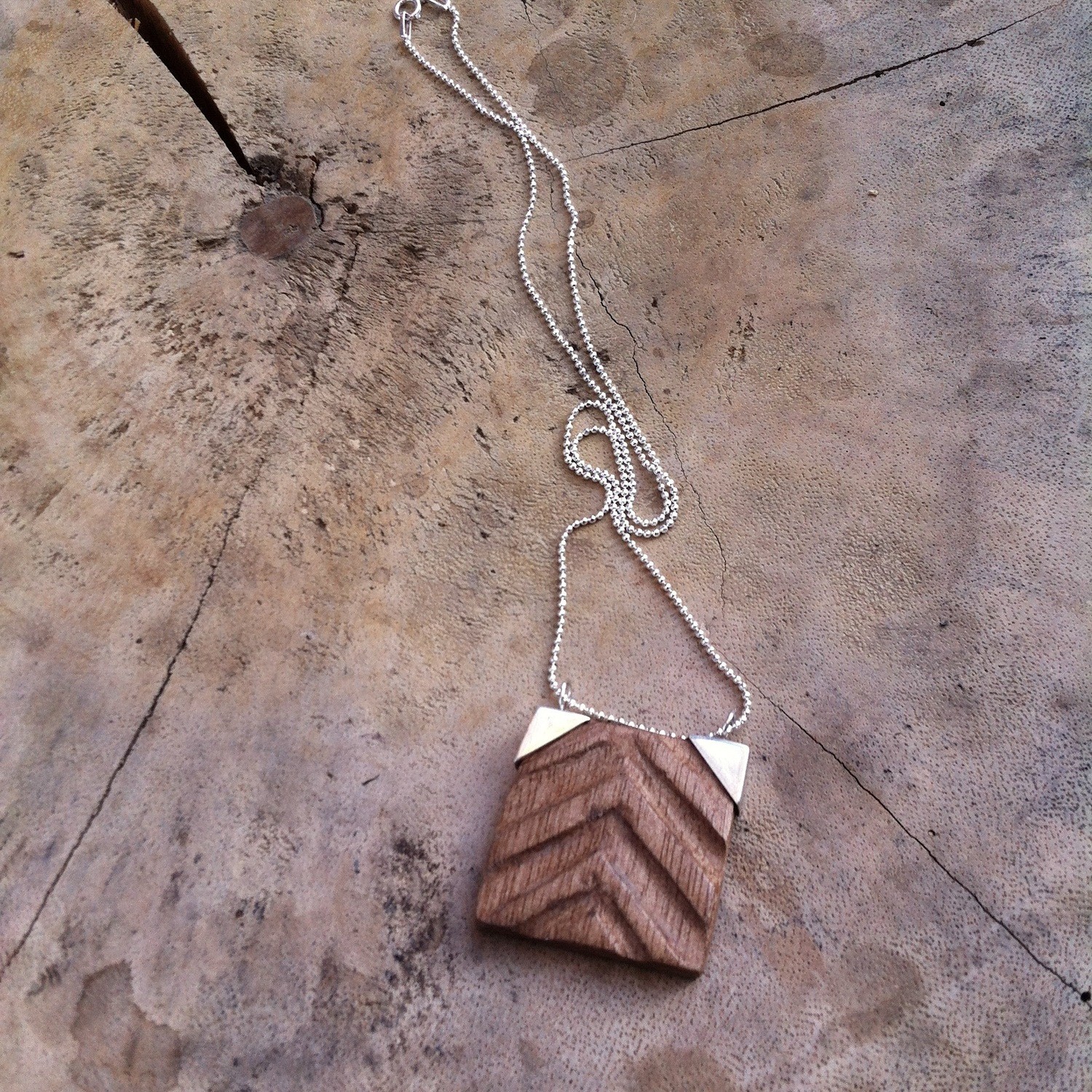 YANESHA SQUARE PENDANT