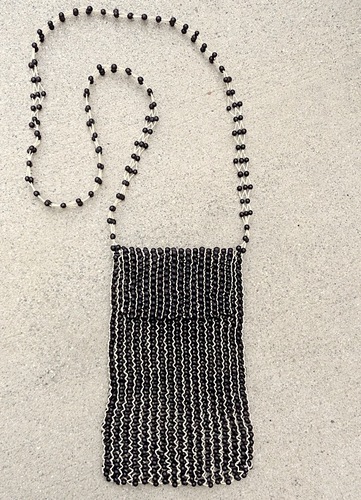 KANGO BEADED PURSE