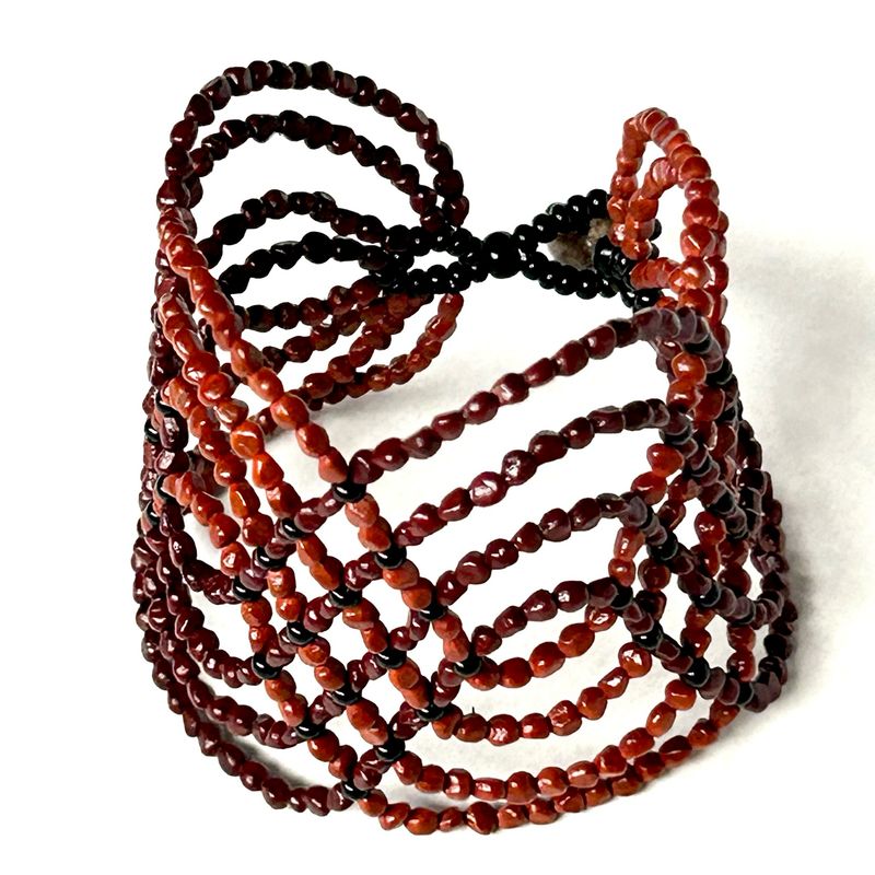 AWAJUN WAVE BEADED BRACELET AUBERGINE SIENNA