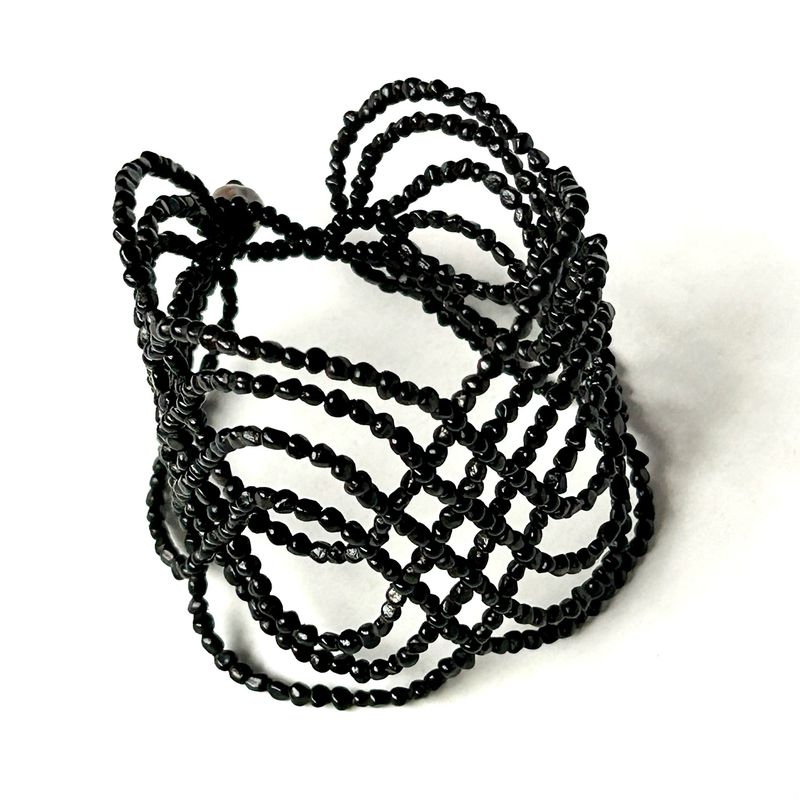 AWAJUN WAVE BEADED BRACELET BLACK