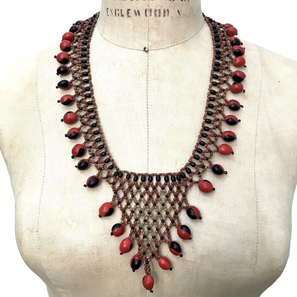 AWAJUN NAYA BEADED NECKLACE RUST