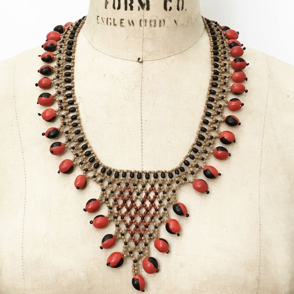 AWAJUN NAYA BEADED NECKLACE RUST HEART