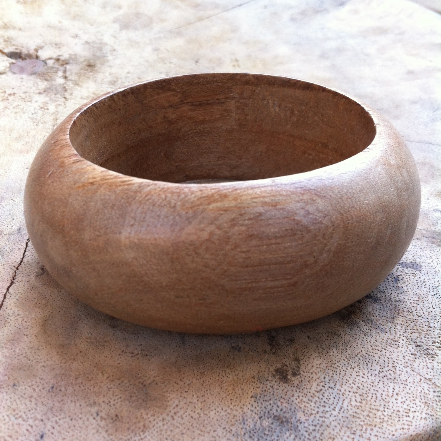 ESSENCE OF THE FOREST WIDE WOOD CUFF