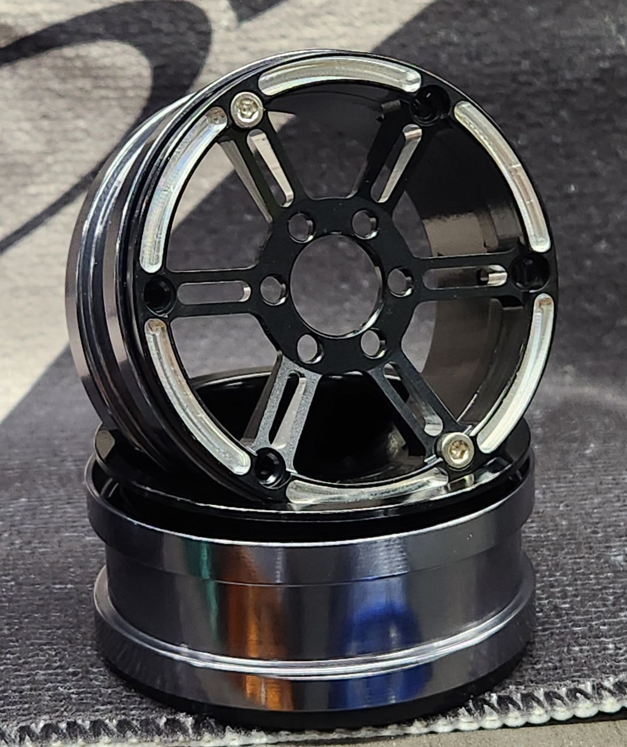 Dlux 1.9&quot; Ultra High-Clearance Aluminum Beadlock Wheels (pair), Color: Black, Width: Standard 28mm