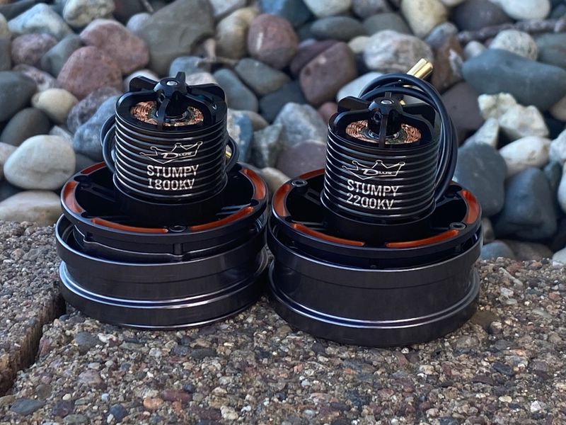 DLUX STUMPY 2200KV モーター クローラー Dlux Stumpy Brushless Outrunner Motor 2200KV – The CrawlFather