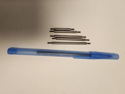 1/8" M2 Threaded Titanium links