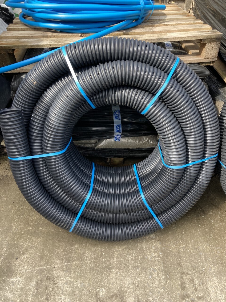 4" (100mm) Perforated Wavy Coil