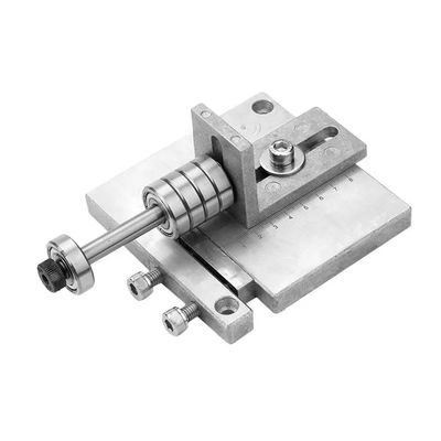 Corta cinturones de cuero estacionario. Profesional.