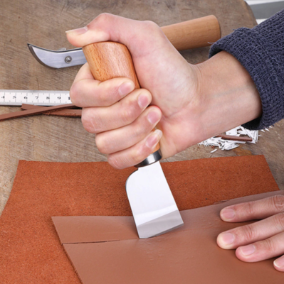 Cuchillo estilo japonés para Cortar y Rebajar cueros