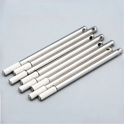 Aplicador para el acabado y tratamiento de cantos o bordes de cuero.