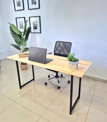 Pro Pine Desk