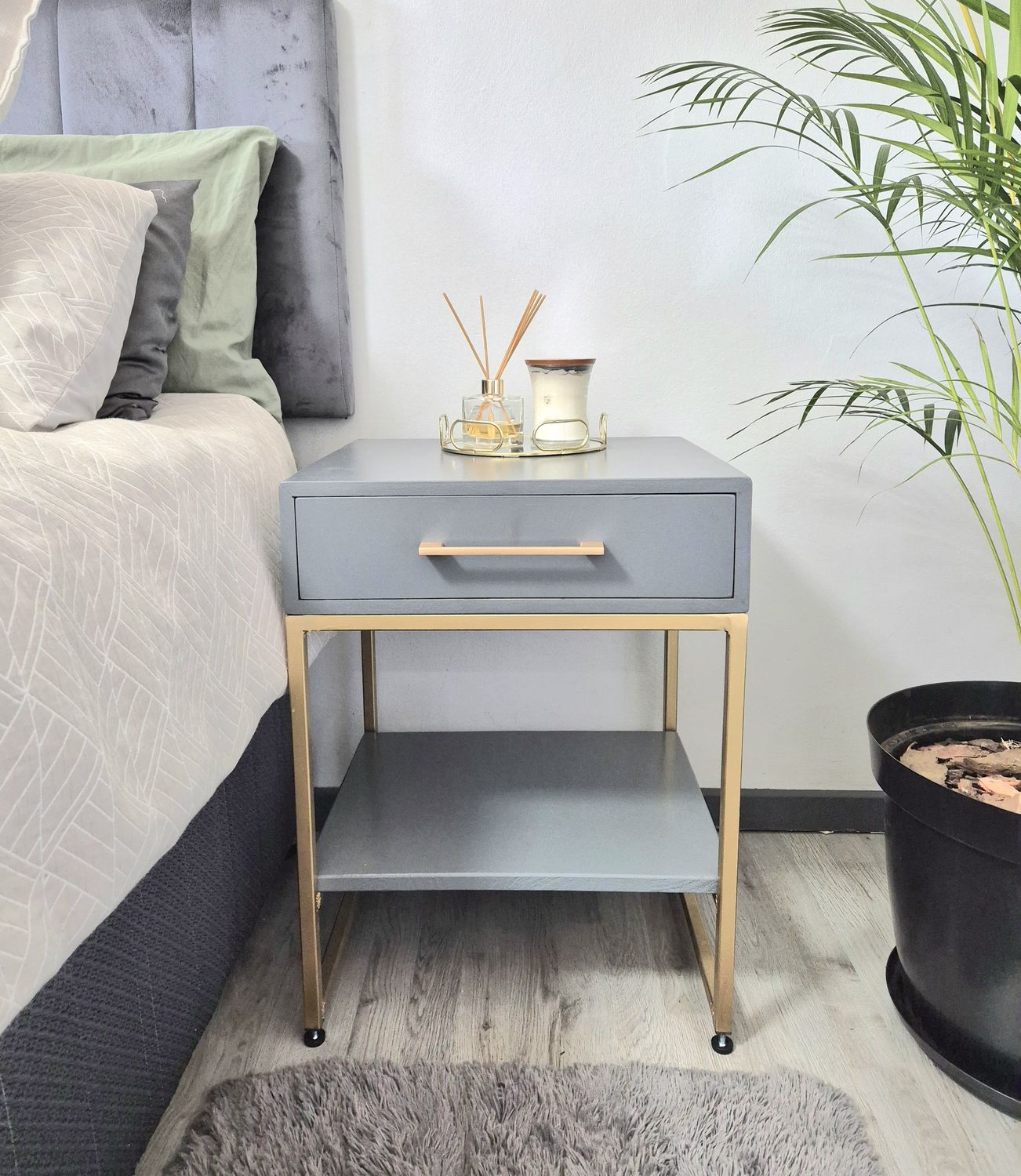 Bedroom Pedestals